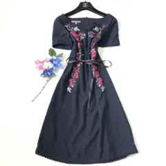 未使用級　ローラアシュレイ　ロングワンピース　さらさら質感　バラ刺繍✨　濃紺