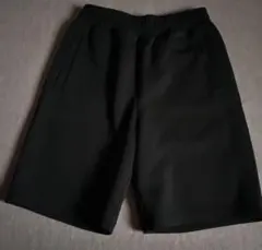 ユニクロCスウェットハーフパンツ ブラッ クMサイズ