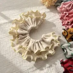 爽やか春色♪ 360°フリルスタイ オートミールxレモンイエローメロウ 付け襟風