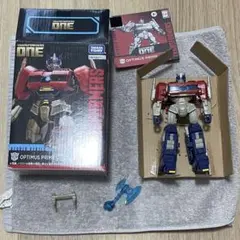 譲渡販売　TF ONEスタジオシリーズ　オプティマスプライムのサムネイル