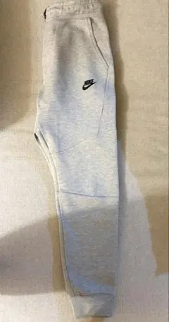ナイキ　テックフリースパンツ