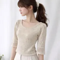 BEAUTY&YOUTHラメ混七分袖 ニットトップスライトベージュ 上品ビジュー