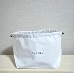 新品未使用 CHANEL 巾着袋 ポーチ ホワイト　2026年購入付属品のサムネイル