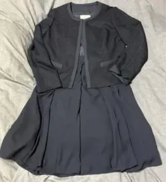 美品　QuatreEpice ノーカラーツイードスーツ　13号