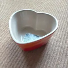 ル・クルーゼ ハート型 ストーンウェア ボウル