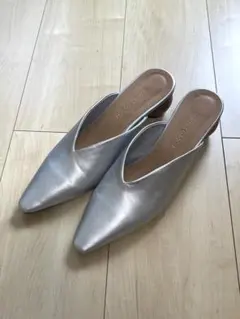 RODEO CROWNS シルバー パンプスのサムネイル