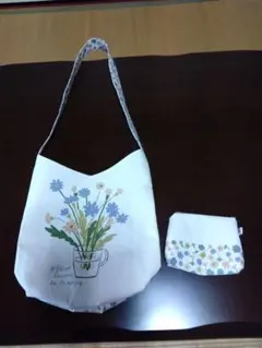 花柄トートバッグとポーチセット