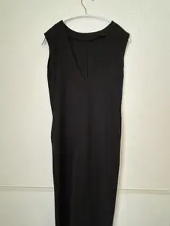 Vネックノースリーブロングワンピース S