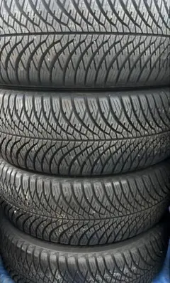 1か月保証2024 ヨコハマBluEarth-4S AW21 225/60R17のサムネイル