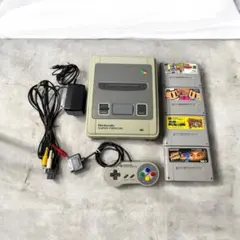 Nintendo スーパーファミコン 本体　ソフト4本付き