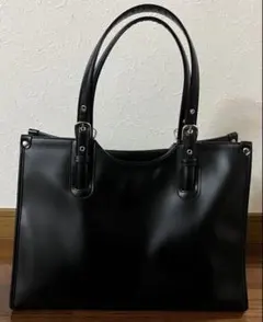 ATELIER SAB 黒のビジネスバッグ リクルートバッグ