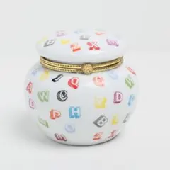 ブランド不明　陶器小物入れ