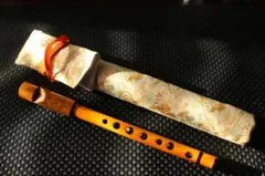 よし笛工房 彰 琵琶湖 よし笛 8穴 / 箱・金襴袋付き 新品・未使用】琵琶湖よし笛 - メルカリ