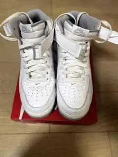 NIKE エアフォース1 ホワイトMID