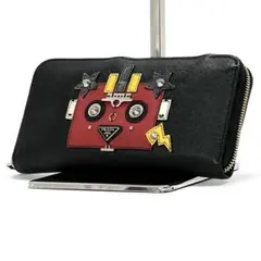 PRADA　プラダ　長財布　ロボット　サフィアーノ　レザー　ラウンドファスナー