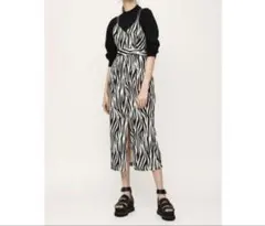 SLY ゼブラ柄タイトスカート&ブラトップセット　ギャル　平成