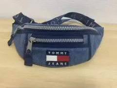 トミーヒルフィガー　斜め掛けバック