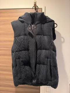 ネイビー フード付き 羽毛ダウンベスト