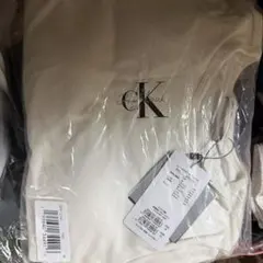防弾少年団 ジョングク グク カルバンクライン Tシャツブラレット