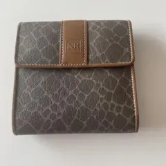 NINA RICCI 財布　二つ折り財布 ブラウン