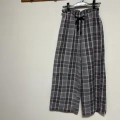 チェック柄ワイドパンツ　イーハイフンワールドギャラリーのサムネイル