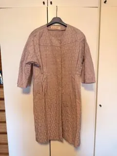 値下げしました　MARNI ピンクベージュ スプリングコートのサムネイル
