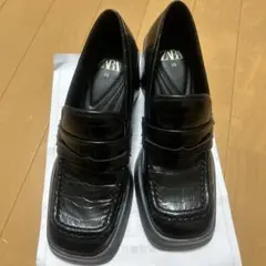 ZARA クロコ型押し ローファー 36サイズのサムネイル