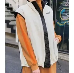 PUMA プーマ　レディース　中綿　リバーシブルベスト　白　黒 L 冬　軽量