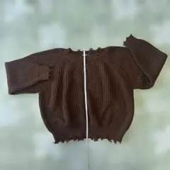 ブラウンリブ編みニットセーター　ダメージ風