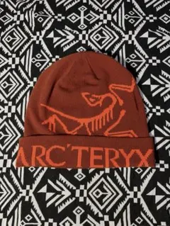 ARC'TERYX バーガンディ ビーニー - メルカリ