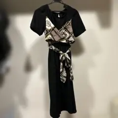 マジェスティックレゴン　スカーフ柄付き半袖ワンピース