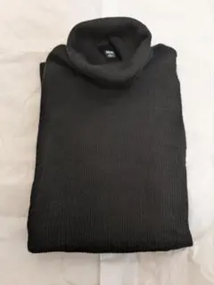 UNIQLO　ユニクロ　メリノリブタートルネックセーター L