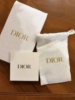 ［値下げしました］DIOR ミラー スマホケースアクセサリーのサムネイル