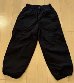 UNIQLO 黒 ストレートパンツ 120サイズ