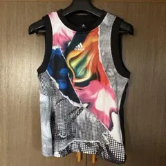 adidas タンクトップ