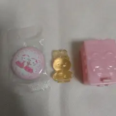 缶バッチ　サンリオプレミアム　キティ30周年