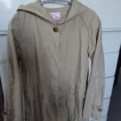 ベージュ フード付きジャケット
