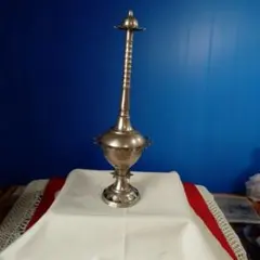 外国のアンティークショップで購入したメタル製装飾品 円筒形アンティーク