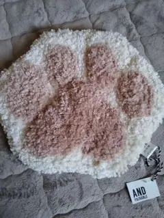 AND PACKABLE 肉球マット