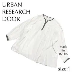 アーバンリサーチ ドアーズ コットンボイルピンタックブラウス ホワイト