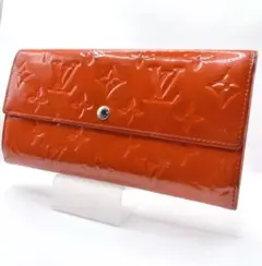 Item thumbnail for item 2e565f12-f8d2-4c38-abc0-255f5b7b9f94