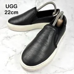 【美品】UGG ブラック レザー スリッポン 22 サイドゴア 本革 厚底 シボ