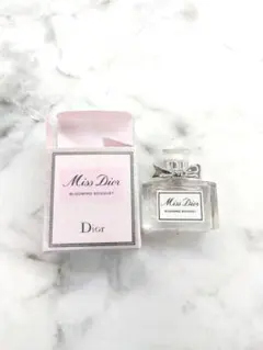 Dior ミスディオールブルーミングブーケラグジュアリーミニチュア