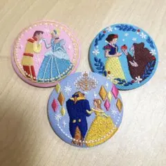 ディズニープリンセス刺繍缶バッジ3個セット