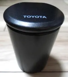 TOYOTA 純正　灰皿　未使用　セット　箱付き トヨタ（TOYOTA） 純正 灰皿 LEDイルミネーション付 08171-00110