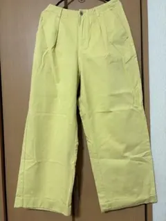 perushu 淡い黄色 プリーツ入り ワイドパンツ
