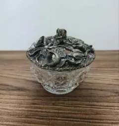 金属製 薔薇モチーフ 灰皿 小物入れ 未使用 レトロ アルミ灰皿 薔薇 小物入れ アクセサリー入れ 灰皿 3個