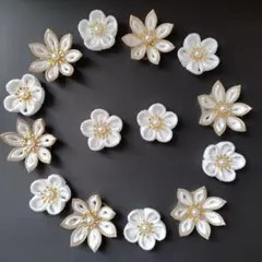 つまみ細工パーツ　二重剣つまみ　丸つまみお花パーツセット　白系