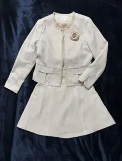 グローブ　スカートスーツ ベージュ　M セレモニースーツ