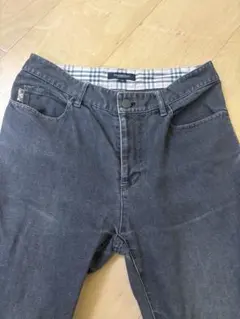 ダークグレー ストレートレッグジーンズのサムネイル